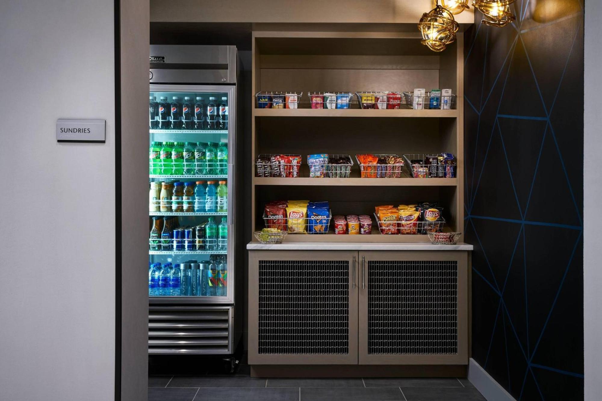 Delta Hotels By Marriott Norfolk Airport Bagian luar foto