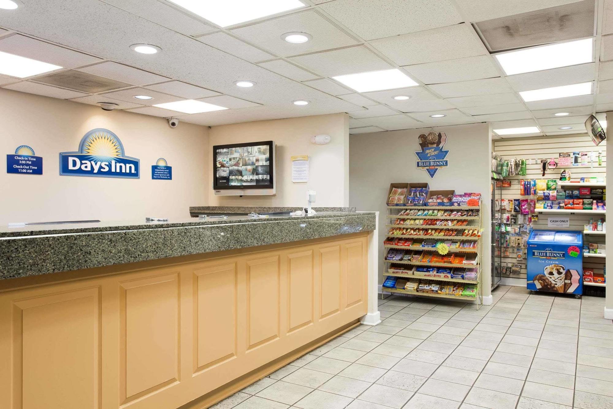Delta Hotels By Marriott Norfolk Airport Bagian luar foto
