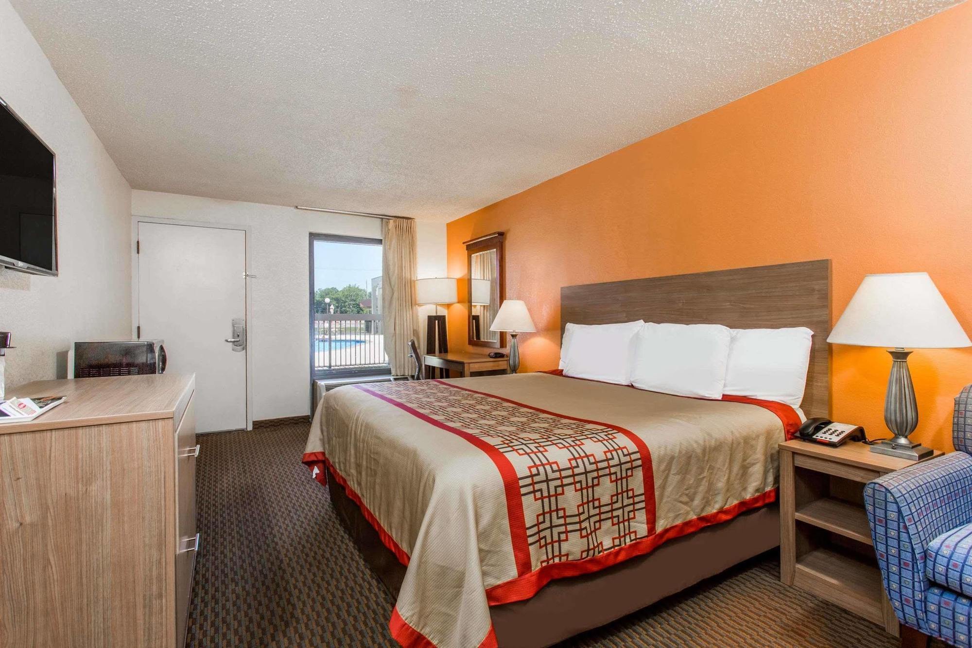 Delta Hotels By Marriott Norfolk Airport Bagian luar foto
